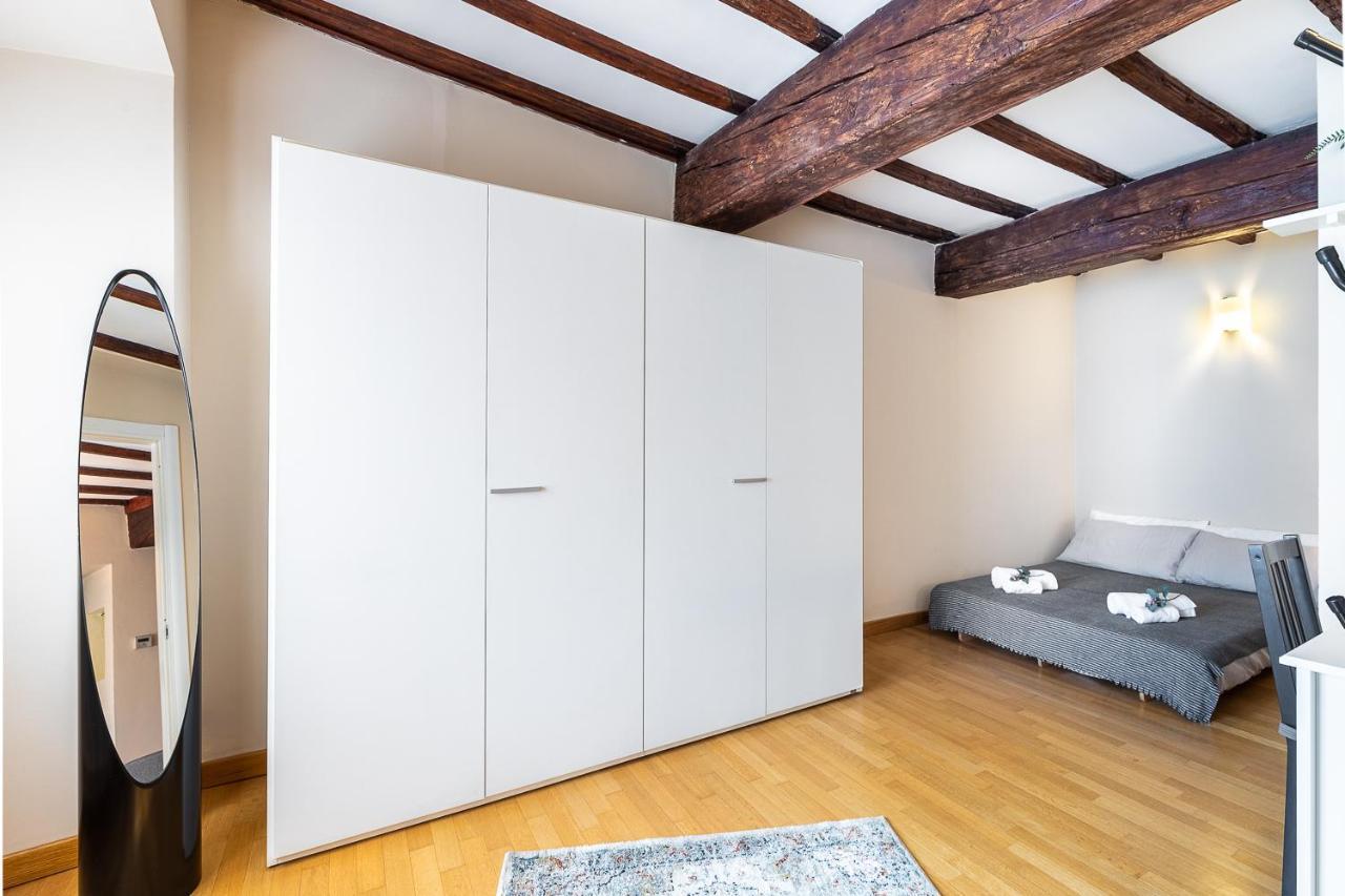 Mazzarri Suites - Centro Storico Турин Екстер'єр фото
